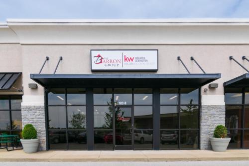 102BMarketplace-0058