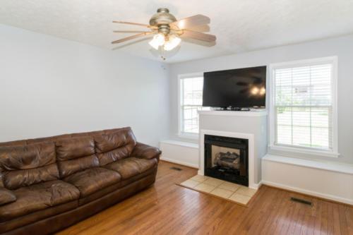 104Crowe-0090