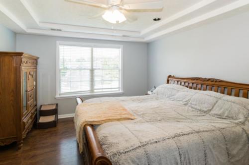 104Crowe-0109