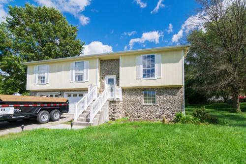 105Johnson-0239