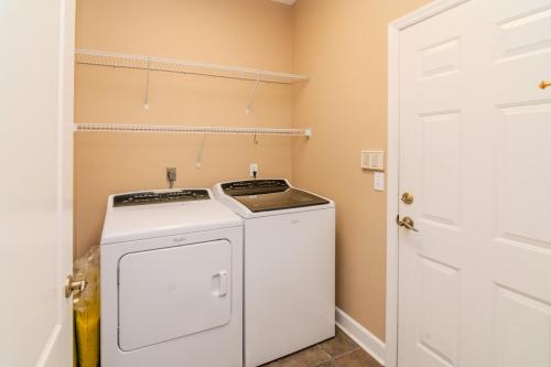 1072HeatherGate-0039