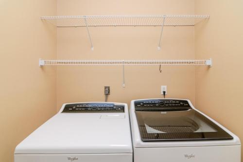 1072HeatherGate-0041
