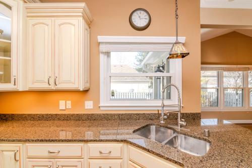 1072HeatherGate-0090