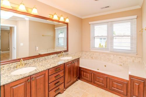 1072HeatherGate-0114