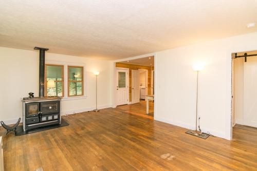 11328Hwy11-0046