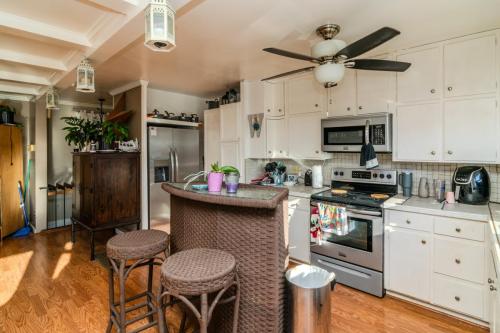 1250WellsLanding-0048