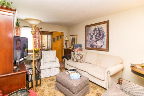 1304-1306LeaningTree-0298
