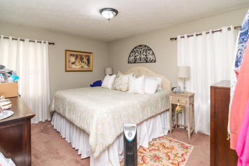 1304-1306LeaningTree-0314