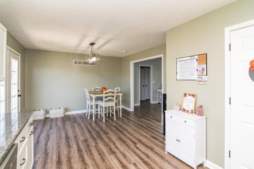 1319Alton-0041