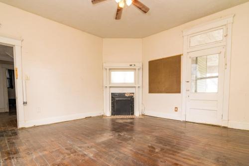 132Boone-0068