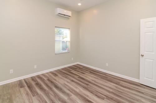 132W7th1-0022