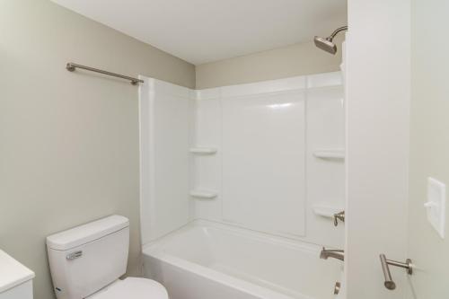 132W7th1-0040