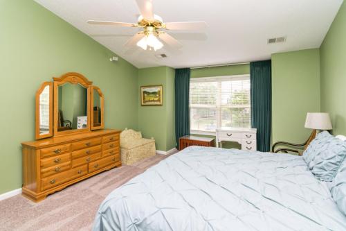 137Hemingway-0098