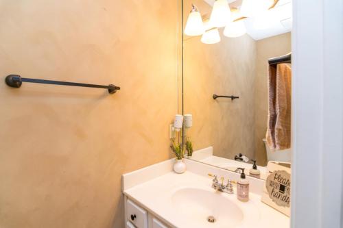 137Hemingway-0166