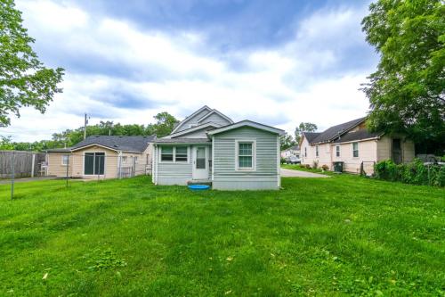 1417Edgelawn101-0306