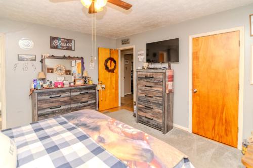 147Woodmont-0049