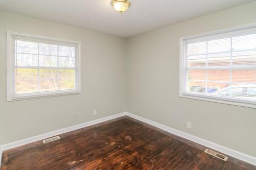149Delmont-0158