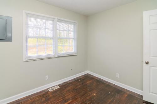 149Delmont-0168