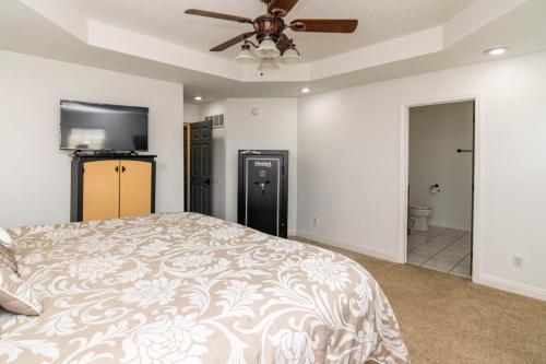 1531AaronBarnett-0008