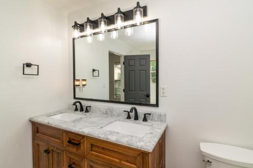 1531AaronBarnett-0026