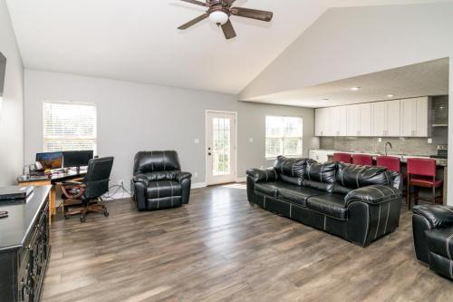 1531AaronBarnett-0062