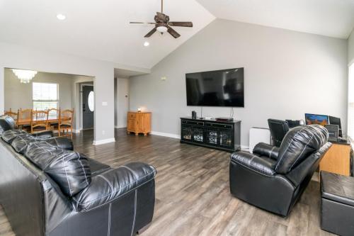 1531AaronBarnett-0078