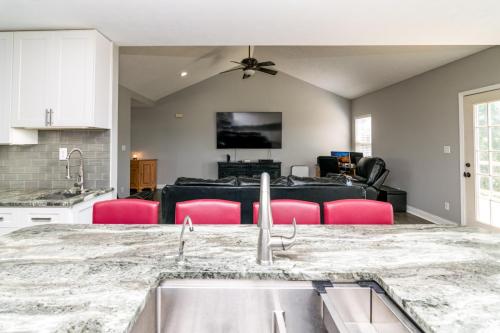 1531AaronBarnett-0097