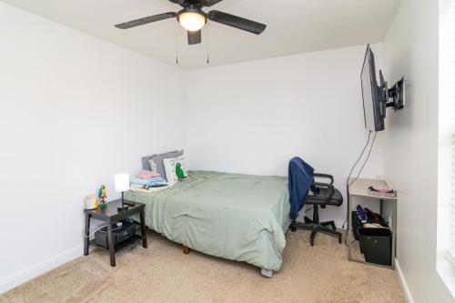 1531AaronBarnett-0148