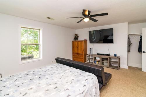 1531AaronBarnett-0164