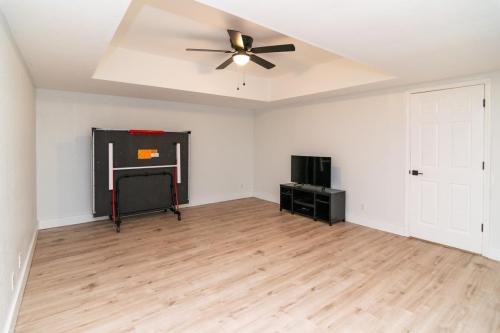 1531AaronBarnett-0180