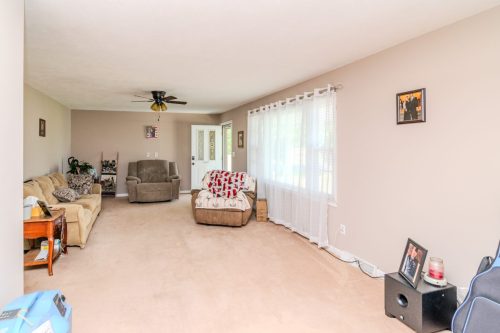 1541EastCollege-0005