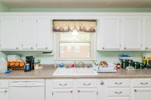 1541EastCollege-0014