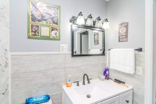 1541EastCollege-0028