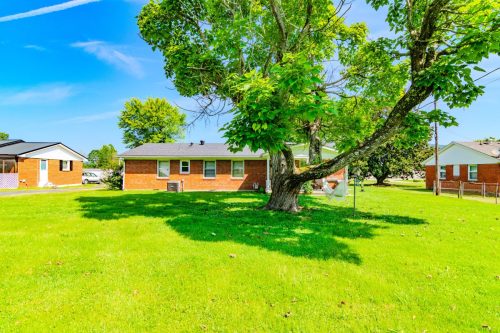 1541EastCollege-0063