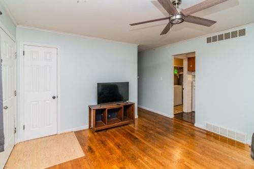 1932SpringStation-0006