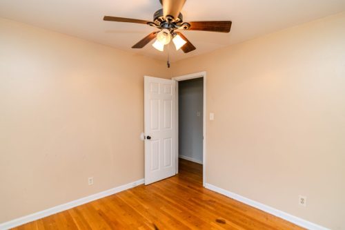 1932SpringStation-0040