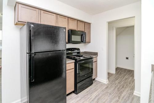 200HillNDale510-0203