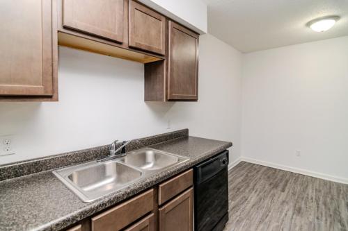 200HillNDale510-0209
