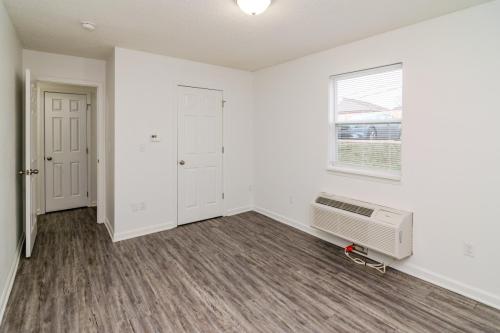 200HillNDale510-0224
