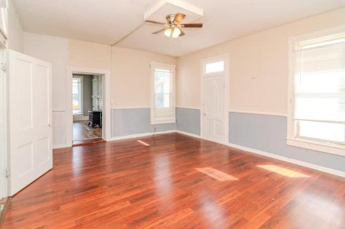202EBroadway-0026