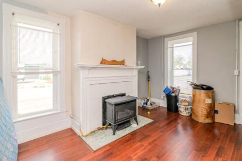 202EBroadway-0028