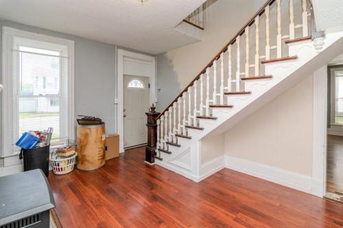202EBroadway-0030
