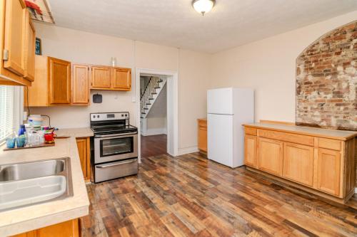 202EBroadway-0040