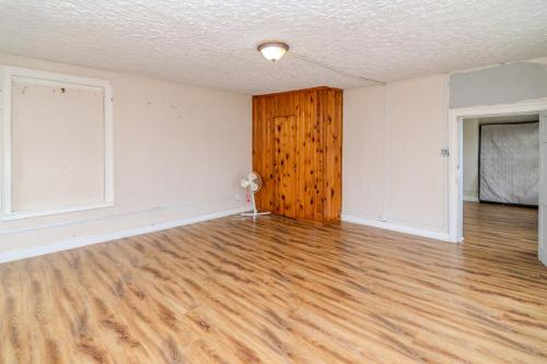 202EBroadway-0064