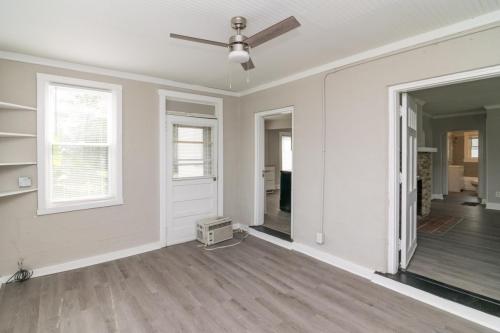 207Lyons-0008