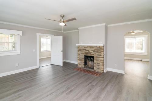 207Lyons-0017