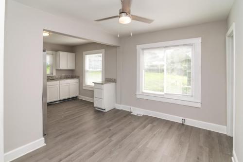 207Lyons-0025
