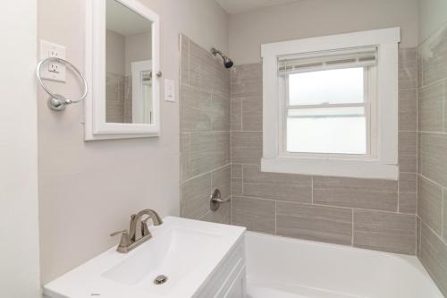 207Lyons-0090