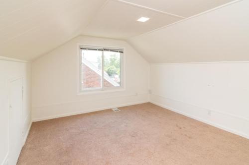 2140Azalea-0375
