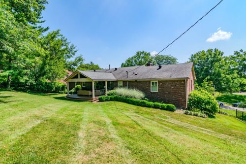 2173LakesideExterior-0033